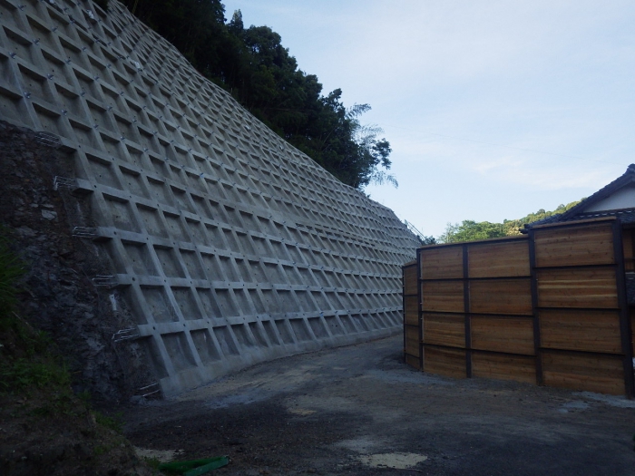 平成２６年度防災急傾 第28-2号 鶴ノ前地区 急傾斜地崩壊対策工事