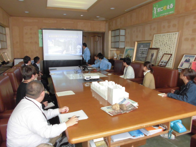 宮崎大学地域学部の学生が企業訪問に来ました!(H29.11.10)