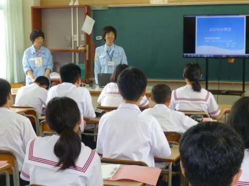 よのなか教室で女性技術者による講師を行いました！