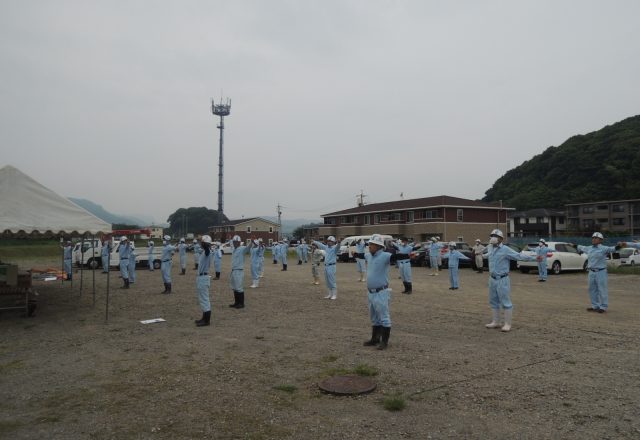 塩見川河川敷の河川アダプトを実施しました!(令和2年6月度)