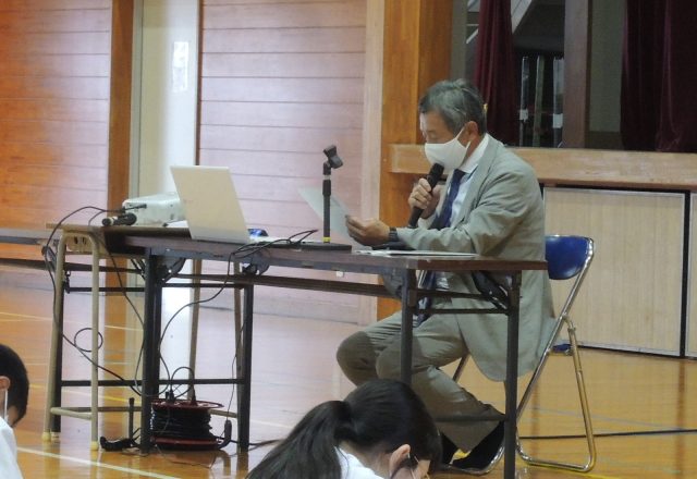 富島中学校で講演会を実施しました!(R2.11.6)