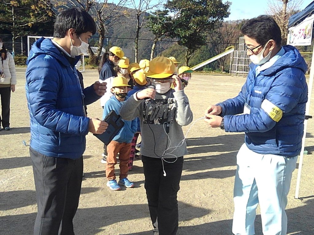 諸塚村立荒谷小学校の出前授業を実施しました！