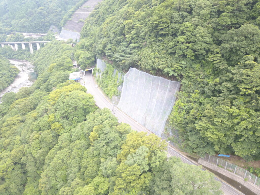 令和２年度 緊急国法 第52-5-2号 国道265号 佐礼工区 道路防災工事画像1