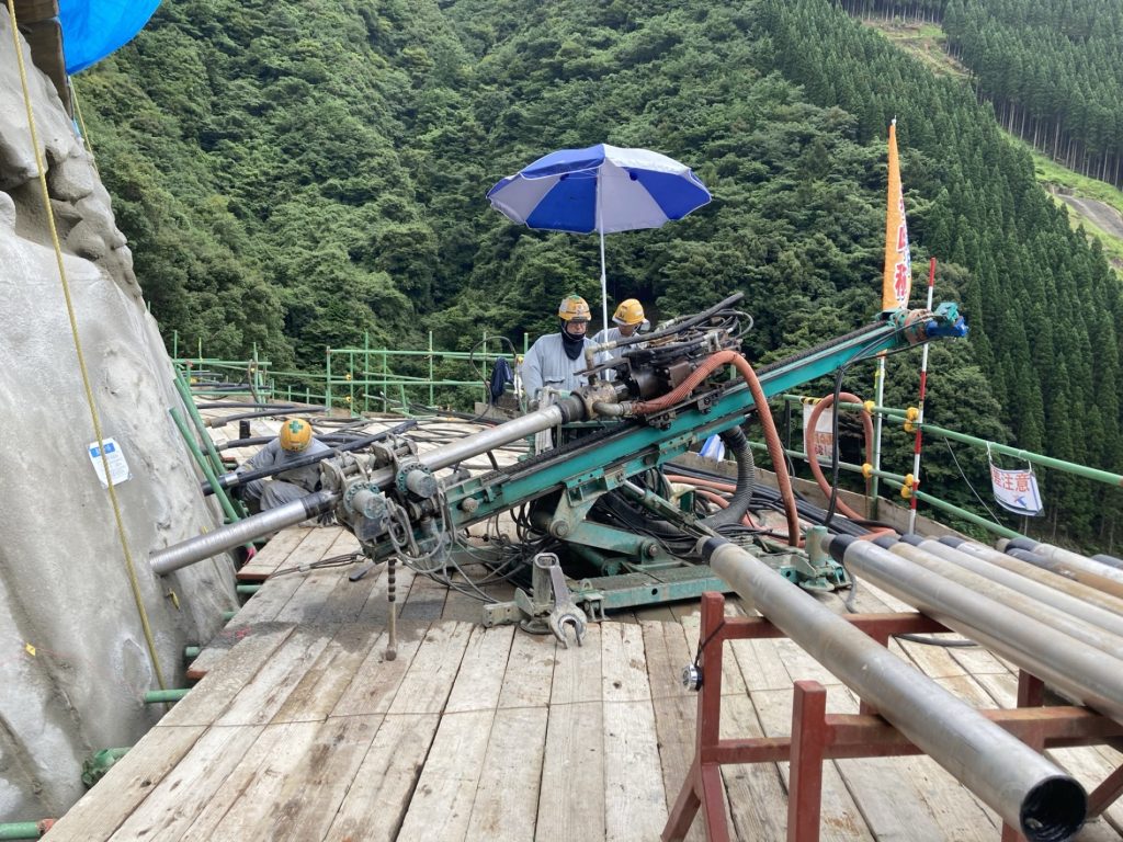 小川石打谷アンカー工事