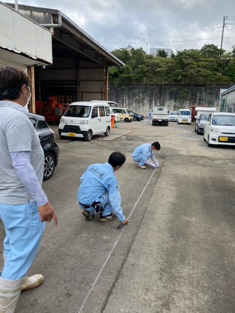 倉庫駐車場ライン引き