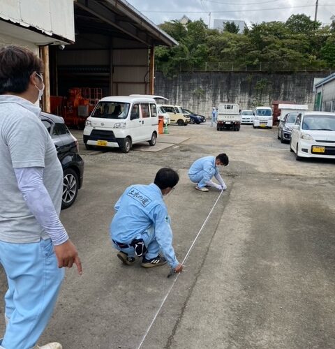 倉庫駐車場ライン引き