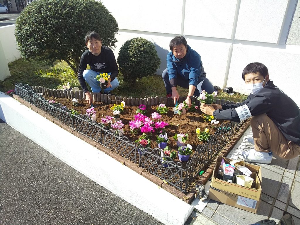 Greenクラブ 2021年冬 花植え活動！
