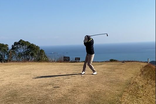 忘年ゴルフコンペを開催しました⛳