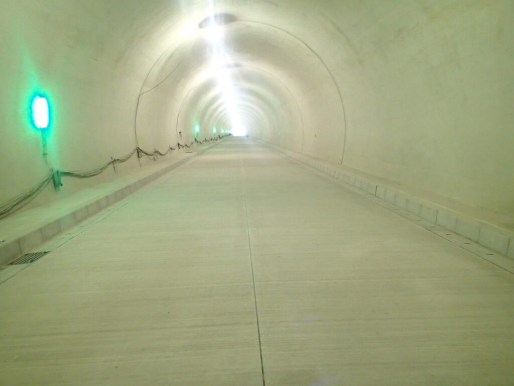 平成24年度　交付建設第2-45-1号 国道219号 十五番工区 十五番トンネル工事画像2