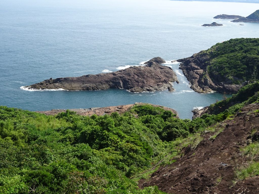 馬ケ背とクルスの海