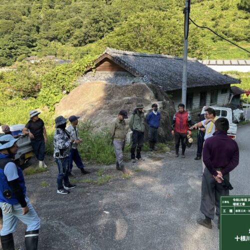 地域の方々と十根川地区の草刈りを行いました☆