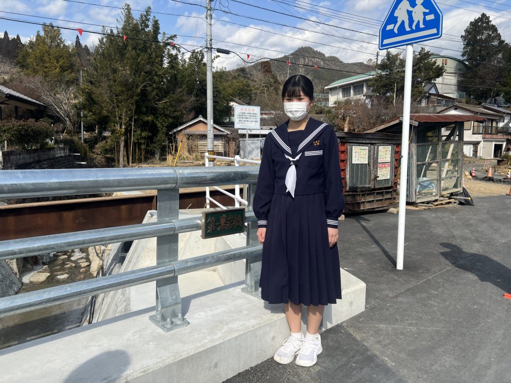 橋名板付けました。
