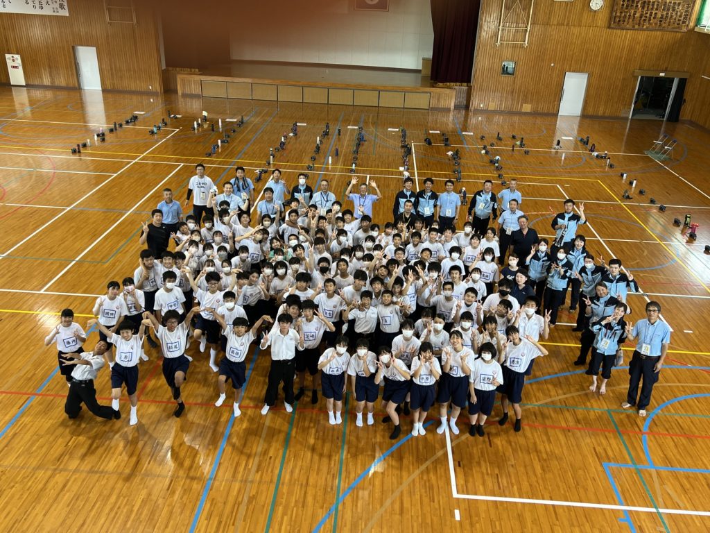 土々呂中学校トイレ掃除出前授業を実施しました!