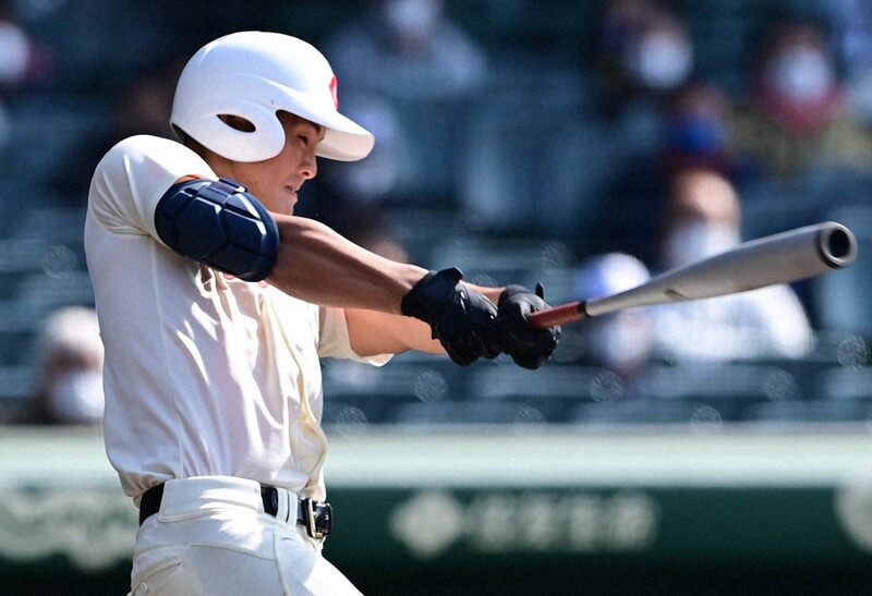 高校野球の金属バット