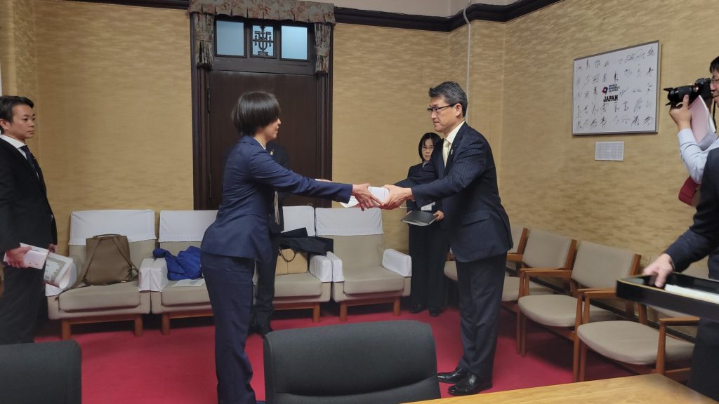 令和6年度 女性のチャレンジ賞 表彰式 (県庁にて)