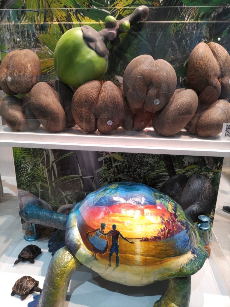 万博 コモンズ館