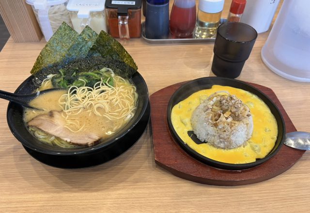 横浜家系ラーメン龍馬家 日向店^^