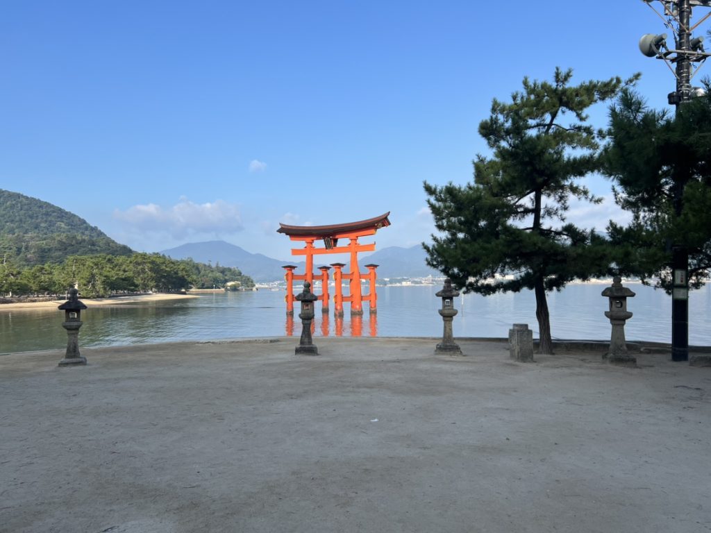 厳島神社