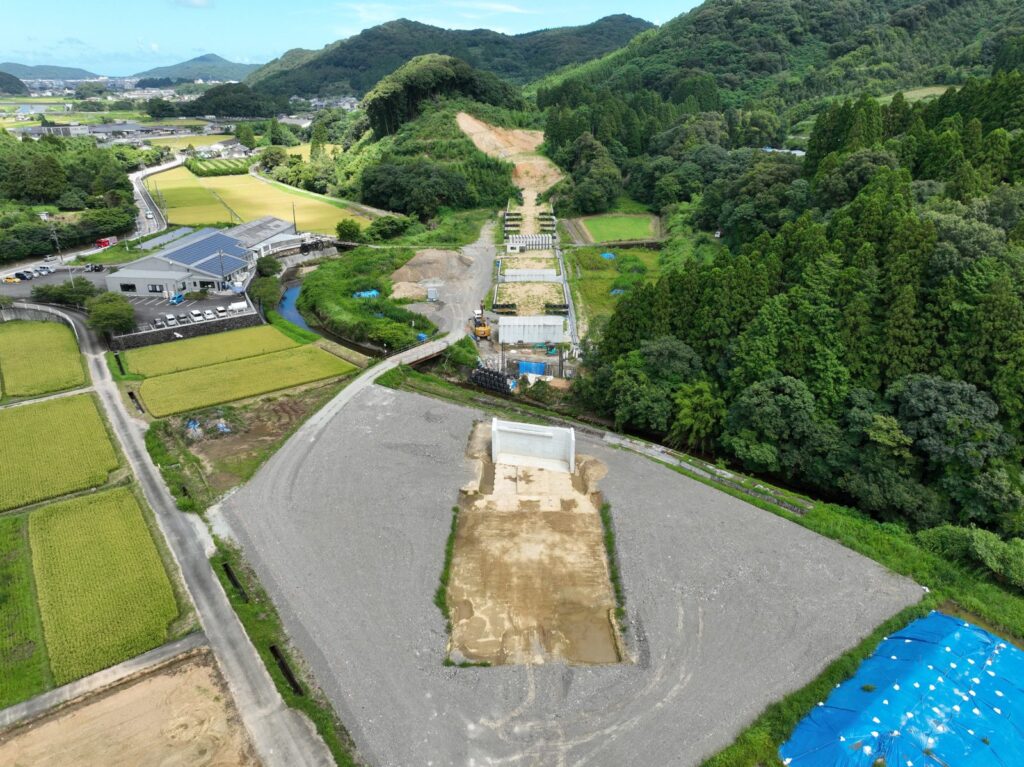 上空から見た永田工区。手前が永田2号橋のA2橋台の施工箇所